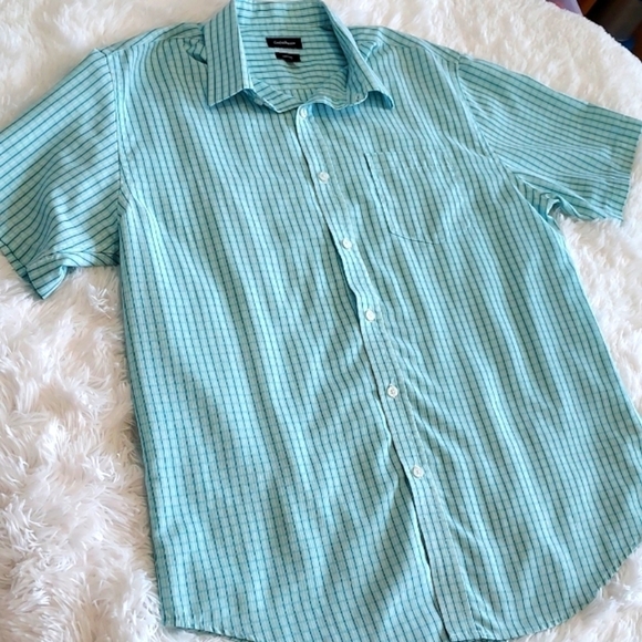 CROFT & Barrow Easy Care short sleeved button up short, green/blue size Large - Picture 1 of 4